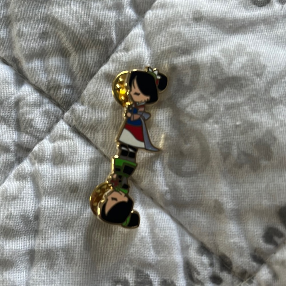 Mulan Pin